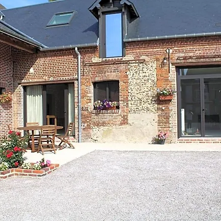 A L'orée Du Château